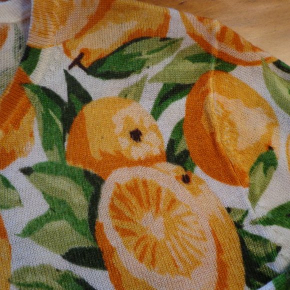 NWOT Garnet Hill Signature Merino Cardigan S Oranges Print Button Down - Picture 7 of 9